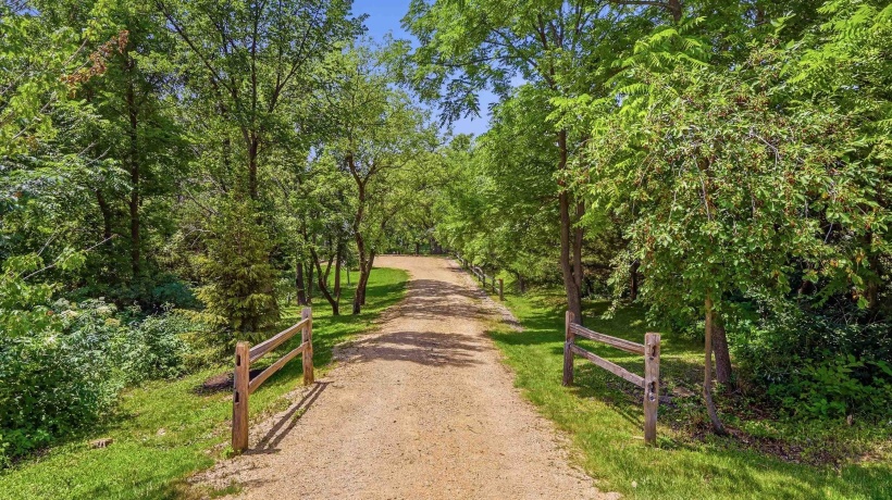 7 Harvest, GALENA, Illinois 61036, 3 Bedrooms Bedrooms, ,2 BathroomsBathrooms,House,For Sale,Harvest,202604827