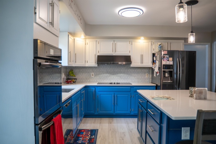 916 Town Line, LEAF RIVER, Illinois 61047, 4 Bedrooms Bedrooms, ,3 BathroomsBathrooms,House,For Sale,Town Line,202604828