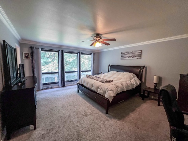916 Town Line, LEAF RIVER, Illinois 61047, 4 Bedrooms Bedrooms, ,3 BathroomsBathrooms,House,For Sale,Town Line,202604828