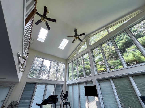 916 Town Line, LEAF RIVER, Illinois 61047, 4 Bedrooms Bedrooms, ,3 BathroomsBathrooms,House,For Sale,Town Line,202604828