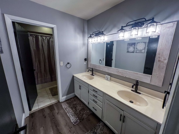 916 Town Line, LEAF RIVER, Illinois 61047, 4 Bedrooms Bedrooms, ,3 BathroomsBathrooms,House,For Sale,Town Line,202604828