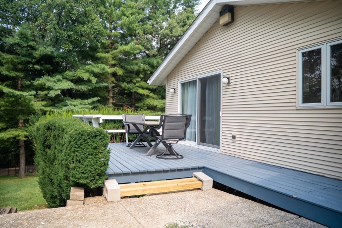 916 Town Line, LEAF RIVER, Illinois 61047, 4 Bedrooms Bedrooms, ,3 BathroomsBathrooms,House,For Sale,Town Line,202604828