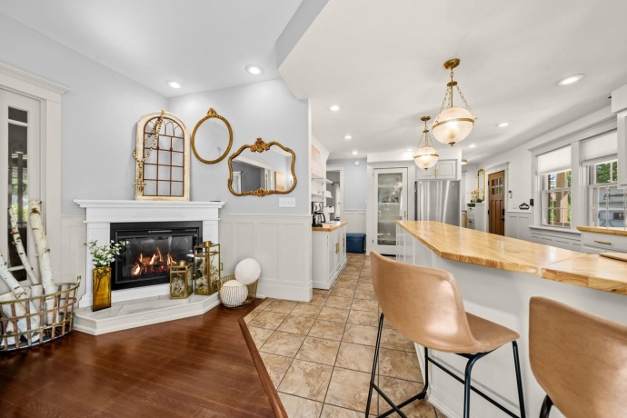 708 Seminary, ROCKFORD, Illinois 61104, 6 Bedrooms Bedrooms, ,3 BathroomsBathrooms,House,For Sale,Seminary,202604829