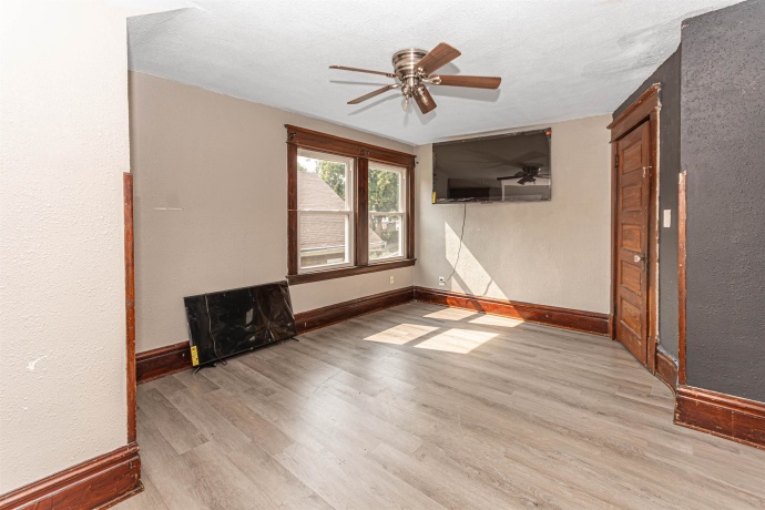 1207 Montague, ROCKFORD, Illinois 61102, 3 Bedrooms Bedrooms, ,1 BathroomBathrooms,House,For Sale,Montague,202604832