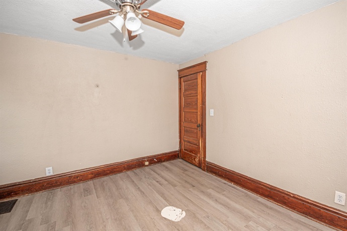 1207 Montague, ROCKFORD, Illinois 61102, 3 Bedrooms Bedrooms, ,1 BathroomBathrooms,House,For Sale,Montague,202604832