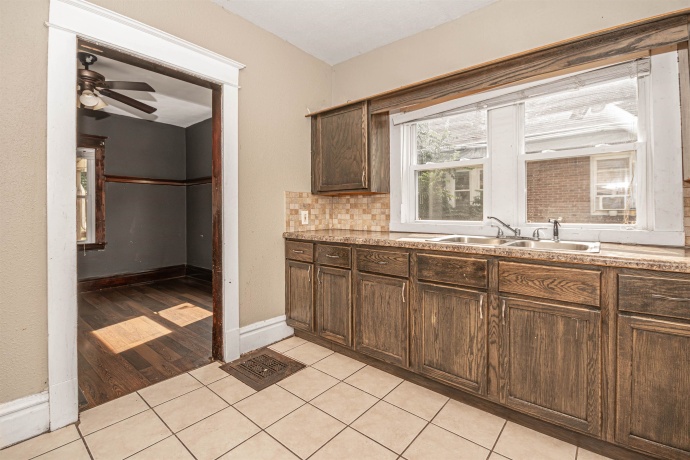1207 Montague, ROCKFORD, Illinois 61102, 3 Bedrooms Bedrooms, ,1 BathroomBathrooms,House,For Sale,Montague,202604832