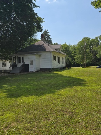 317 Hinkley, ROCKFORD, Illinois 61101, 2 Bedrooms Bedrooms, ,1 BathroomBathrooms,House,For Sale,Hinkley,202604830