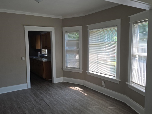 317 Hinkley, ROCKFORD, Illinois 61101, 2 Bedrooms Bedrooms, ,1 BathroomBathrooms,House,For Sale,Hinkley,202604830
