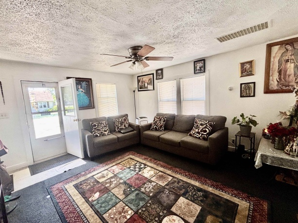 524 Harrison, BELVIDERE, Illinois 61008, ,3 - 4 Units,For Sale,Harrison,202604833