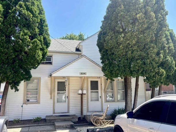 524 Harrison, BELVIDERE, Illinois 61008, ,3 - 4 Units,For Sale,Harrison,202604833