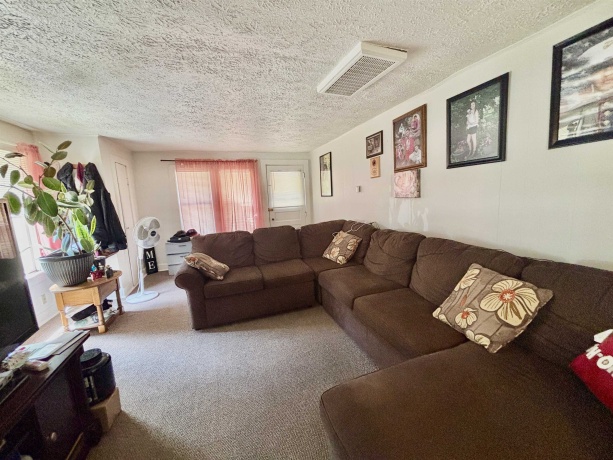 524 Harrison, BELVIDERE, Illinois 61008, ,3 - 4 Units,For Sale,Harrison,202604833