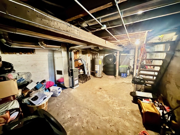 524 Harrison, BELVIDERE, Illinois 61008, ,3 - 4 Units,For Sale,Harrison,202604833