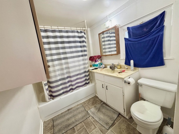 524 Harrison, BELVIDERE, Illinois 61008, ,3 - 4 Units,For Sale,Harrison,202604833