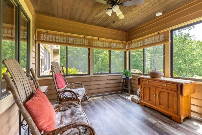 B2 Long Bay Point, GALENA, Illinois 61036, 1 Bedroom Bedrooms, ,1 BathroomBathrooms,Condominium,For Sale,Long Bay Point,202502274