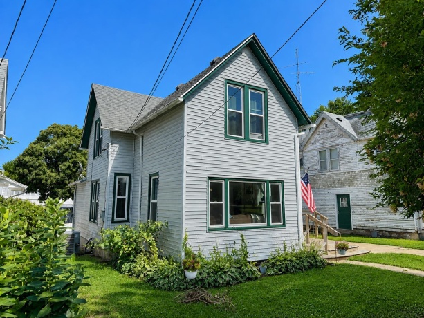 507 Broad, LANARK, Illinois 61046, 3 Bedrooms Bedrooms, ,2 BathroomsBathrooms,House,For Sale,Broad,202604835