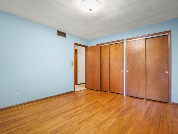 4367 Shorewood, ROCKFORD, Illinois 61101, 3 Bedrooms Bedrooms, ,2 BathroomsBathrooms,House,For Sale,Shorewood,202604463