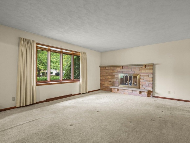 4367 Shorewood, ROCKFORD, Illinois 61101, 3 Bedrooms Bedrooms, ,2 BathroomsBathrooms,House,For Sale,Shorewood,202604463