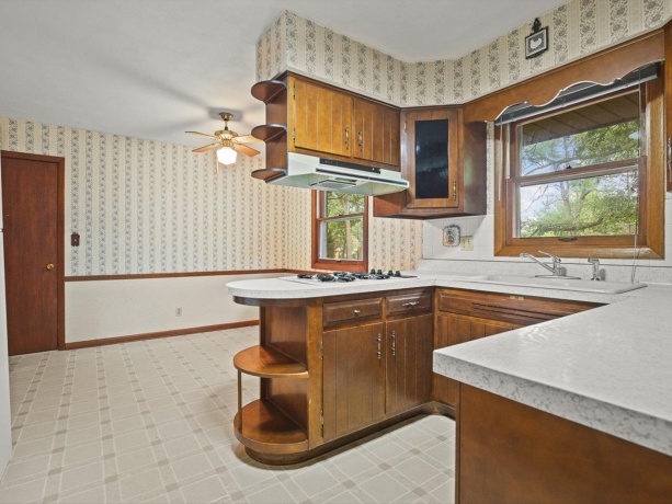 4367 Shorewood, ROCKFORD, Illinois 61101, 3 Bedrooms Bedrooms, ,2 BathroomsBathrooms,House,For Sale,Shorewood,202604463