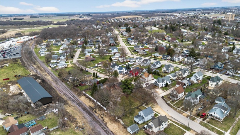 628 Buchanan, BELVIDERE, Illinois 61008, 5 Bedrooms Bedrooms, ,2 BathroomsBathrooms,House,For Sale,Buchanan,202601786