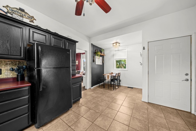 300 4TH, OREGON, Illinois 61061, 3 Bedrooms Bedrooms, ,1 BathroomBathrooms,House,For Sale,4TH,202604838