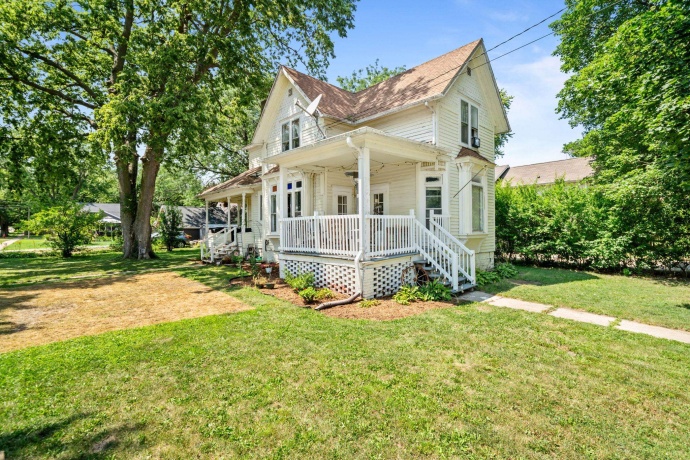 300 4TH, OREGON, Illinois 61061, 3 Bedrooms Bedrooms, ,1 BathroomBathrooms,House,For Sale,4TH,202604838