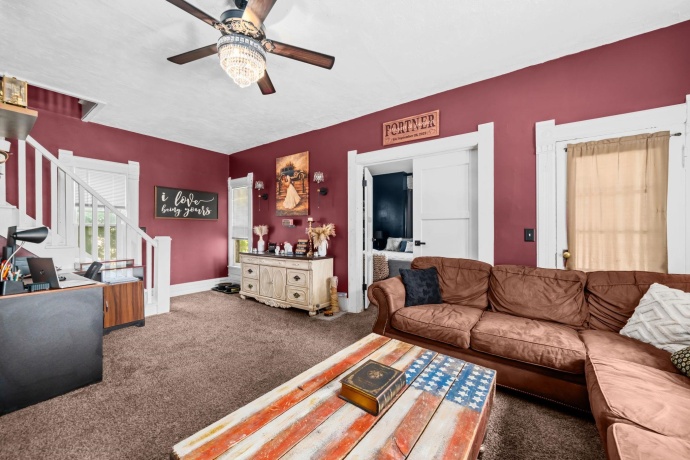 300 4TH, OREGON, Illinois 61061, 3 Bedrooms Bedrooms, ,1 BathroomBathrooms,House,For Sale,4TH,202604838