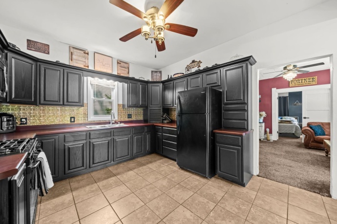 300 4TH, OREGON, Illinois 61061, 3 Bedrooms Bedrooms, ,1 BathroomBathrooms,House,For Sale,4TH,202604838