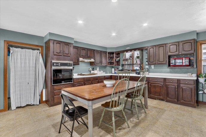 110 Harrison, Cedarville, Illinois 61013, 3 Bedrooms Bedrooms, ,1 BathroomBathrooms,House,For Sale,Harrison,202604839