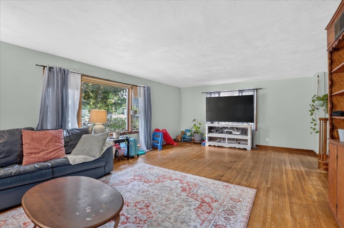 110 Harrison, Cedarville, Illinois 61013, 3 Bedrooms Bedrooms, ,1 BathroomBathrooms,House,For Sale,Harrison,202604839