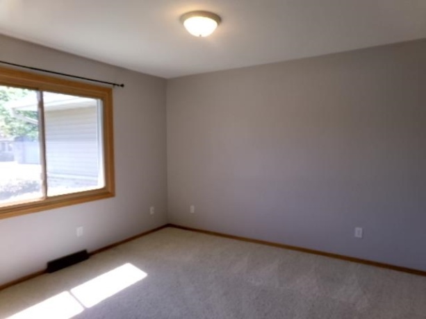 2080 Cherokee Ct., FREEPORT, Illinois 61032, 2 Bedrooms Bedrooms, ,3 BathroomsBathrooms,Condominium,For Sale,Cherokee Ct.,202604837