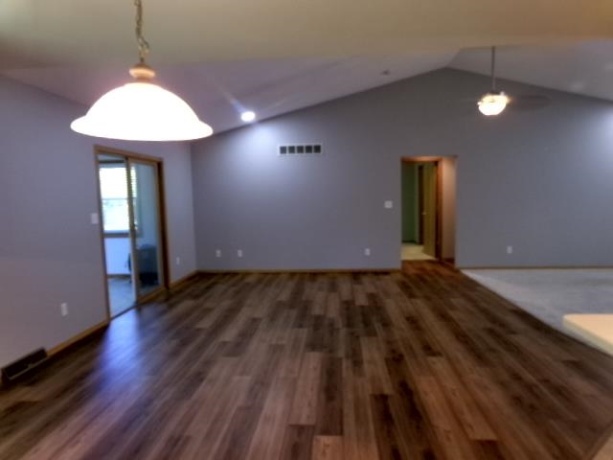 2080 Cherokee Ct., FREEPORT, Illinois 61032, 2 Bedrooms Bedrooms, ,3 BathroomsBathrooms,Condominium,For Sale,Cherokee Ct.,202604837