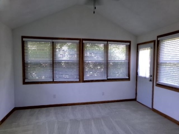 2080 Cherokee Ct., FREEPORT, Illinois 61032, 2 Bedrooms Bedrooms, ,3 BathroomsBathrooms,Condominium,For Sale,Cherokee Ct.,202604837