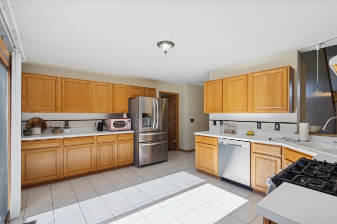 1311 Conlin, BELVIDERE, Illinois 61008, 3 Bedrooms Bedrooms, ,2 BathroomsBathrooms,House,For Sale,Conlin,202506880