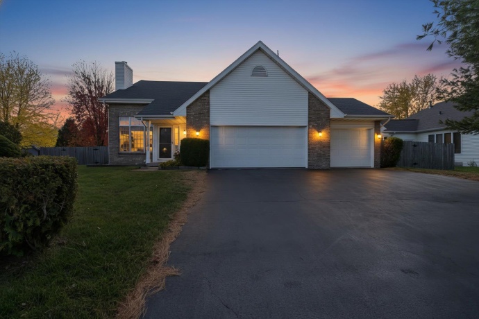 1311 Conlin, BELVIDERE, Illinois 61008, 3 Bedrooms Bedrooms, ,2 BathroomsBathrooms,House,For Sale,Conlin,202506880