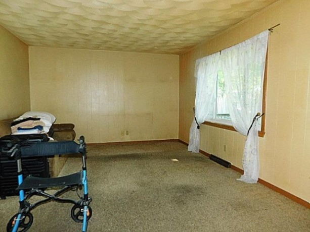 507 Fairview, ROCKFORD, Illinois 61107, 3 Bedrooms Bedrooms, ,1 BathroomBathrooms,House,For Sale,Fairview,202603963