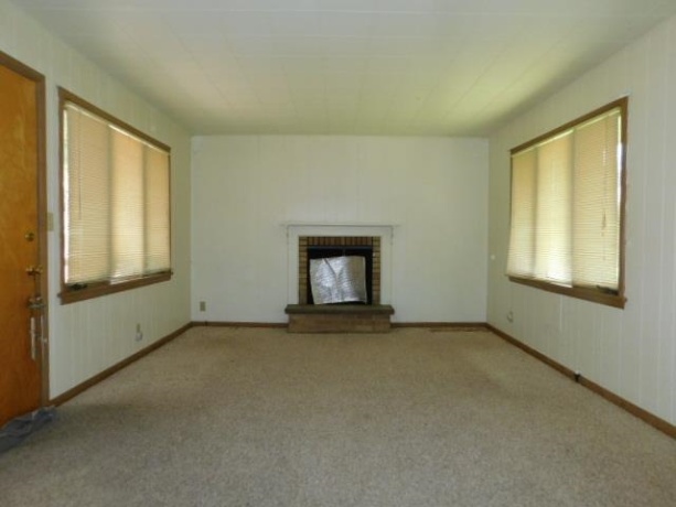 507 Fairview, ROCKFORD, Illinois 61107, 3 Bedrooms Bedrooms, ,1 BathroomBathrooms,House,For Sale,Fairview,202603963