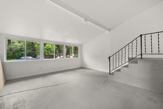 712 Court, ROCKFORD, Illinois 61103, ,3 - 4 Units,For Sale,Court,202604840