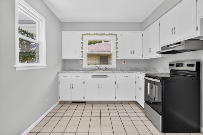 1904 Beckett, ROCKFORD, Illinois 61108, 2 Bedrooms Bedrooms, ,1 BathroomBathrooms,House,For Sale,Beckett,202604846