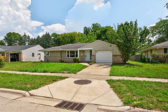 1904 Beckett, ROCKFORD, Illinois 61108, 2 Bedrooms Bedrooms, ,1 BathroomBathrooms,House,For Sale,Beckett,202604846