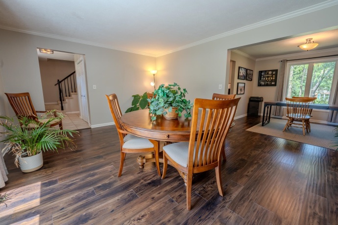 2206 Farmdale, FREEPORT, Illinois 61032, 4 Bedrooms Bedrooms, ,2 BathroomsBathrooms,House,For Sale,Farmdale,202604850