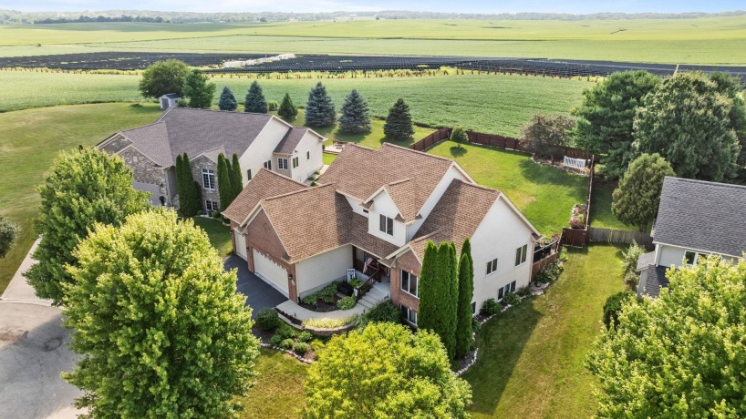 152 Century Hill, OREGON, Illinois 61061, 5 Bedrooms Bedrooms, ,3 BathroomsBathrooms,House,For Sale,Century Hill,202604857