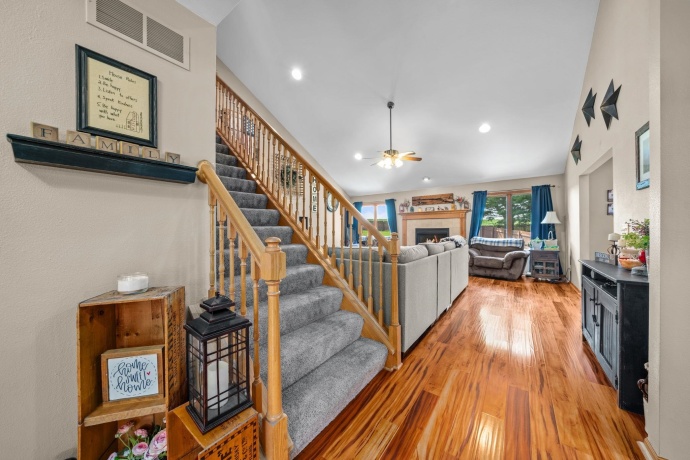 152 Century Hill, OREGON, Illinois 61061, 5 Bedrooms Bedrooms, ,3 BathroomsBathrooms,House,For Sale,Century Hill,202604857