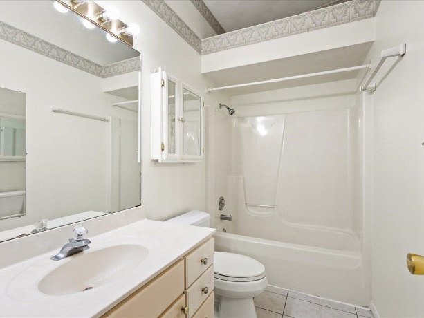 6616 Sandalwood, ROCKFORD, Illinois 61108, 2 Bedrooms Bedrooms, ,2 BathroomsBathrooms,Condominium,For Sale,Sandalwood,202604855