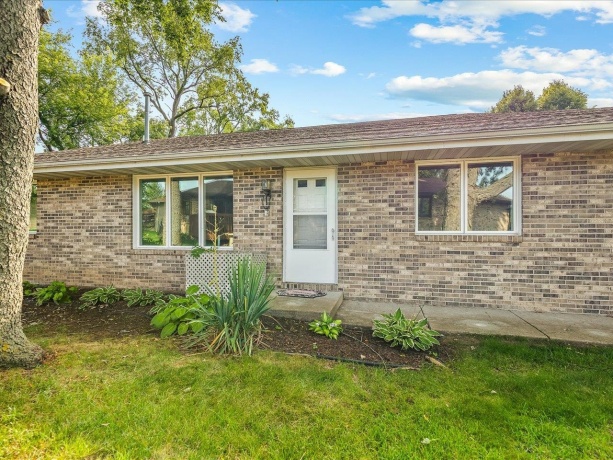 6616 Sandalwood, ROCKFORD, Illinois 61108, 2 Bedrooms Bedrooms, ,2 BathroomsBathrooms,Condominium,For Sale,Sandalwood,202604855