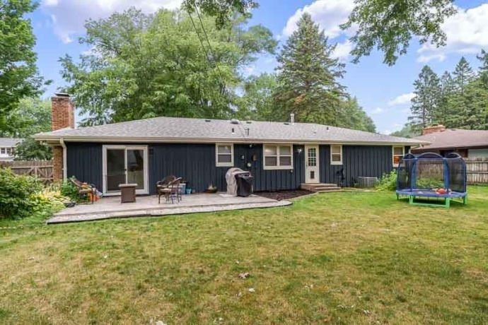 823 PINE VALLEY, ROCKFORD, Illinois 61107, 3 Bedrooms Bedrooms, ,2 BathroomsBathrooms,House,For Sale,PINE VALLEY,202604862