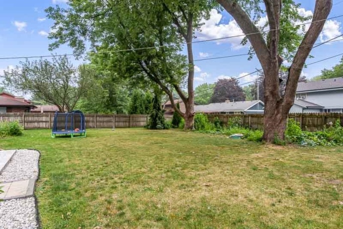823 PINE VALLEY, ROCKFORD, Illinois 61107, 3 Bedrooms Bedrooms, ,2 BathroomsBathrooms,House,For Sale,PINE VALLEY,202604862