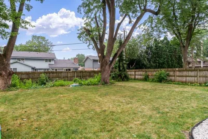 823 PINE VALLEY, ROCKFORD, Illinois 61107, 3 Bedrooms Bedrooms, ,2 BathroomsBathrooms,House,For Sale,PINE VALLEY,202604862
