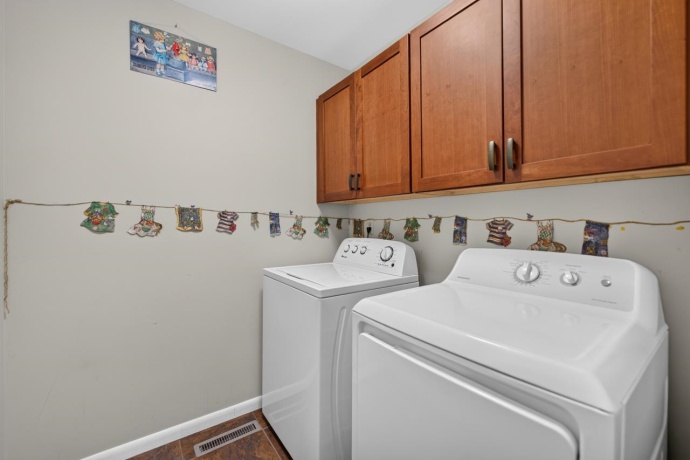 5343 WINDING CREEK, ROCKFORD, Illinois 61114, 3 Bedrooms Bedrooms, ,2 BathroomsBathrooms,Condominium,For Sale,WINDING CREEK,202604863