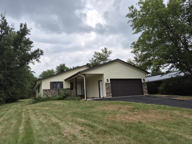 830 Lake Summerset, LAKE SUMMERSET, Illinois 61019, 3 Bedrooms Bedrooms, ,2 BathroomsBathrooms,House,For Sale,Lake Summerset,202604864