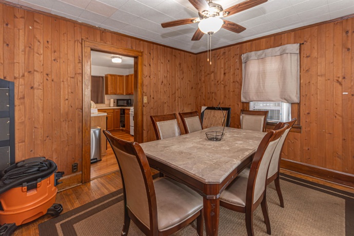 1915 9th, ROCKFORD, Illinois 61104, 3 Bedrooms Bedrooms, ,1 BathroomBathrooms,House,For Sale,9th,202604243